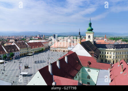 Piata Mare (großer Platz) und römisch-katholische Kirche, Rumänien, Sibiu, Siebenbürgen, Transsilvanien, Siebenbürgen (Transsilvanien) Stockfoto