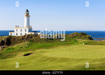 "Neuen" 9. Putting-Green auf dem Loch, bekannt als Bruce es nun, am Leuchtturm, auf Ailsa Course von Trump Turnberry Golf Course Stockfoto