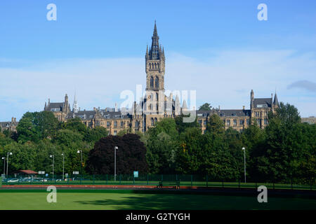 Schottland, Glasgow, Westend, Blick auf die Glasgow University von Kelvin Weg. Stockfoto