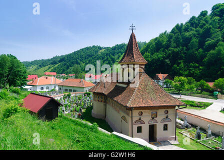 außen lackiert Kirche in Transkarpatien in Cheia, Rumänien, Siebenbürgen, Transsilvanien, Siebenbürgen (Transsilvanien), Moieciu Stockfoto