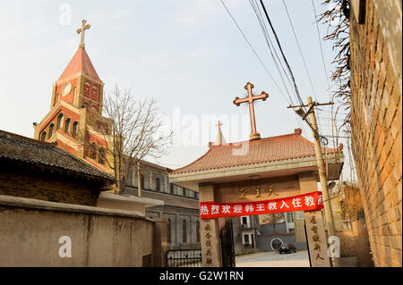 CHINA Provinz Shaanxi katholische Kirche in Sanyuan / CHINA Provinz Shaanxi, Katholische Kirche in Sanyuan Stockfoto