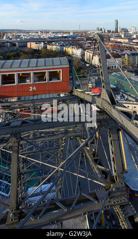 Riesenrad im Prater, schauen in Richtung DC Tower 1, Österreich, Wien, Wien Stockfoto