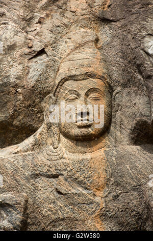 Sri Lanka, Buduruwagala, buddhistische Tempel Komplex Vajrapani Mahayana Bodhisattva Felsen schnitzen Stockfoto