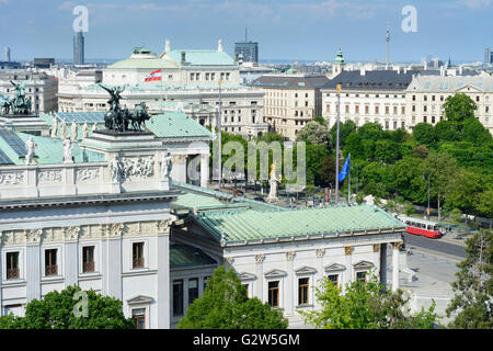 Parlament (vorne) Burgtheater, Österreich, Wien, Wien Stockfoto