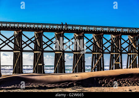 Pudding Creek Trestle sobald eine Eisenbahn Brücke jetzt eine Küstenstadt walking trail. Stockfoto