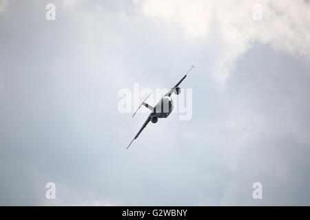 Berlin, Deutschland, 2. Juni 2016: Antonov präsentiert neueste Flugzeug 178 in Berlin Air Show 2016. Bildnachweis: Jake Ratz/Alamy Live-Nachrichten Stockfoto