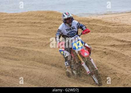 Bournemouth, UK 3. Juni 2016. BXUK Meisterschaft Racing - Solo Motorräder Rennen rund um den Kurs in Bournemouth Beach am ersten Tag des Bournemouth Räder Festival: Carolyn Jenkins/Alamy Live News Stockfoto