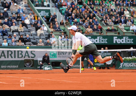 Paris, Frankreich. 4. Juni 2016. Roland Garros, Paris, France, French Open Tennis Championships, 13. Tag. Andy Murray (GBR) schlägt Stan Warinka in 4 Sätzen um den letzten Kredit: Action Plus Sport Bilder/Alamy Live News Stockfoto