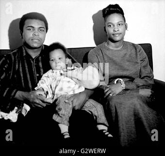 17. Dezember 2004 - MUHAMMAD ALI 1970. © Archiv / © Globe Photos/ZUMAPRESS.com/Alamy Live News Bildnachweis: ZUMA Press, Inc./Alamy Live News Stockfoto