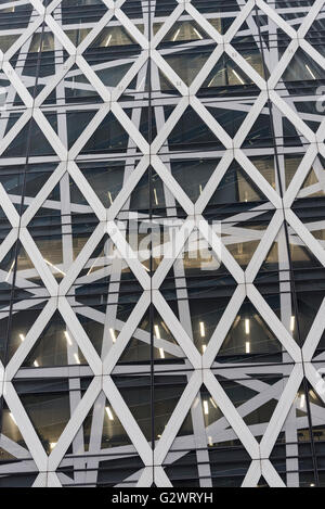 Fassade Detail, Mode Gakuen Cocoon Tower, Shinjuku, Tokio, Japan Stockfoto