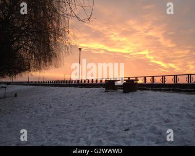 Winter-Sonnenuntergang Stockfoto