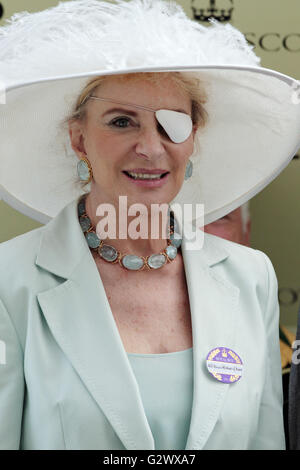 17.06.2015, Ascot, Berkshire, Grossbritannien - Prinzessin Michael von Kent. 00S150617D742CAROEX. JPG - nicht für den Verkauf in G E R M A N Y, A U S T R I A S W I T Z E R L A N D [MODEL-RELEASE: Nein, PROPERTY-RELEASE: Nein, (C) Caro Fotoagentur / Sorge, http://www.caro-images.com, info@carofoto.pl - jegliche Nutzung dieses Bildes unterliegt GEMA!] Stockfoto