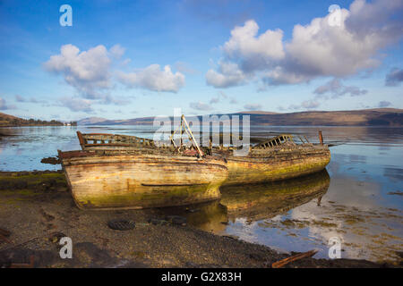 alte hölzerne Angelboot/Fischerboot Wracks auf mull Stockfoto