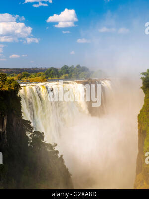 Viktoriafälle Teufels Katarakt in Afrika zwischen Sambia und Simbabwe, eines der sieben Wunder der Welt Stockfoto