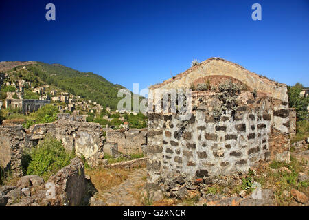 Eingeschränkte Sicht auf das "Geisterdorf" Kayakoy Lykien, Provinz Mugla, Türkei. Stockfoto