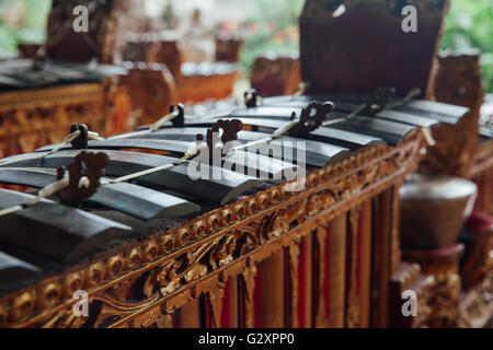 Traditionelle balinesische perkussiven Musikinstrumente für "Gamelan" Ensemble Musik, Ubud, Bali, Indonesien. Stockfoto