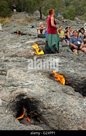 An die ewigen Flammen von Chimaera (Yanartas), Lykien, Provinz Antalya, Türkei. Stockfoto