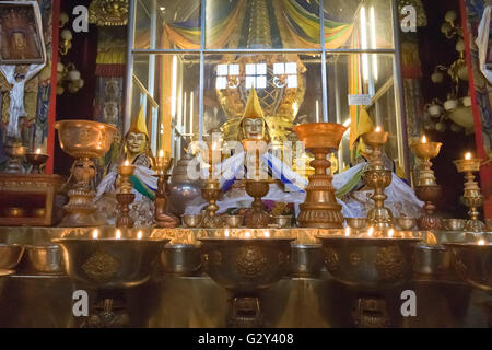 Das Innere des Gandan-Klosters, Tibet, China. Stockfoto