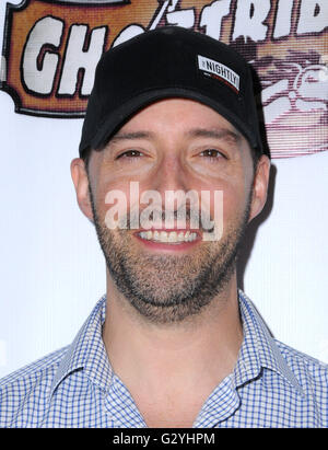 Buena Park, CA, USA. Juni 2016. Juni 2016 - Buena Park, Kalifornien - Tony Hale. Ankunft für Knott's Berry Farm ''Ghostrider Rides Again'' auf Knott's Berry Farm. Foto: Birdie Thompson/AdMedia © Birdie Thompson/AdMedia/Alamy Live News Stockfoto