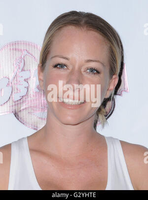 Buena Park, CA, USA. Juni 2016. Juni 2016 - Buena Park, Kalifornien - Kendra Wilkinson. Ankunft für Knott's Berry Farm ''Ghostrider Rides Again'' auf Knott's Berry Farm. Foto: Birdie Thompson/AdMedia © Birdie Thompson/AdMedia/Alamy Live News Stockfoto