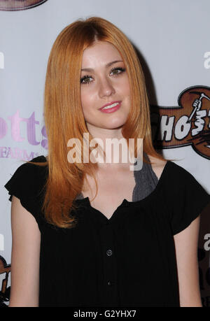 Buena Park, CA, USA. Juni 2016. Juni 2016 - Buena Park, Kalifornien - Katherine McNamara. Ankunft für Knott's Berry Farm ''Ghostrider Rides Again'' auf Knott's Berry Farm. Foto: Birdie Thompson/AdMedia © Birdie Thompson/AdMedia//Alamy Live News Stockfoto