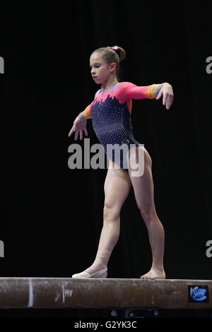 Hartford, CT, USA. 4. Juni 2016. Turnerin Ragan Smith (Texas Dreams) konkurriert während der senior Mehrkampf bei der 2016 Geheimnis US Classic in Hartford, CT. Melissa J. Perenson/CSM/Alamy Live News Stockfoto