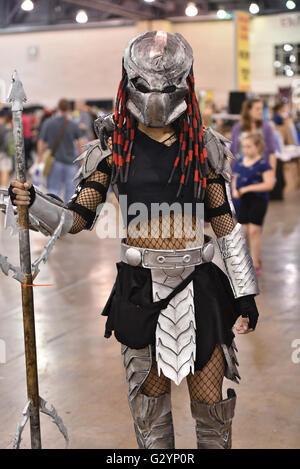 Philadelphia, Pennsylvania, USA. 5. Juni 2016. Wizard World Philadelphia 2016, Ventilatoren, gekleidet im Kostüm ihrer Lieblings-Charaktere auf der Comic-Con-Expo statt im Pennsylvania Convention Center in Philadelphia Pa © Ricky Fitchett/ZUMA Draht/Alamy Live News Stockfoto