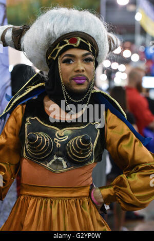 Philadelphia, Pennsylvania, USA. 5. Juni 2016. Wizard World Philadelphia 2016, Ventilatoren, gekleidet im Kostüm ihrer Lieblings-Charaktere auf der Comic-Con-Expo statt im Pennsylvania Convention Center in Philadelphia Pa © Ricky Fitchett/ZUMA Draht/Alamy Live News Stockfoto