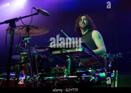 Madison, Wisconsin, USA. 4. Juni 2016. Schlagzeuger RALPH ALEXANDER von The Dose tritt im Orpheum Theatre in Madison, Wisconsin © Daniel DeSlover/ZUMA Draht/Alamy Live News Stockfoto