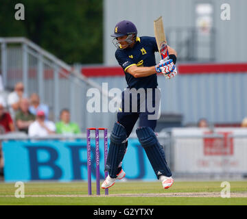 Old Trafford, Manchester, UK. 5. Juni 2016. Royal London eines Tages Cup. Lancashire Blitz im Vergleich zu Warwickshire. Warwickshire Schlagmann Laurie Evans. © Aktion Plus Sport/Alamy Live-Nachrichten Stockfoto