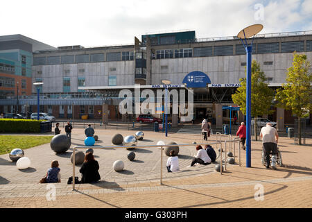 Haupteingang nach Southampton General Hospital University NHS Trust, Southampton, England, Vereinigtes Königreich, Europa Stockfoto