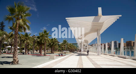 Promenade von El Palmeral de Las Sorpresas am Hafen, Málaga, Andalusien, Spanien, Europa, PublicGround abgedeckt Stockfoto