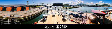 Vorderen Bug von HMS Caroline, Belfast, das letzte erhaltene Schiff aus der Schlacht von Jütland (Panorama) Stockfoto