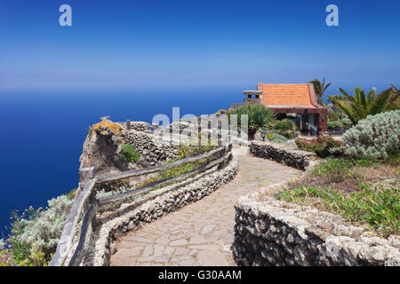 Restaurant am Mirador De La Pena, Architekten Cesar Manrique, UNESCO-Biosphärenreservate reservieren, El Hierro, Kanarische Inseln, Spanien, Atlantik Stockfoto