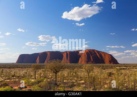 Uluru, UNESCO-Weltkulturerbe, Uluru-Kata Tjuta National Park, Northern Territory, Australien, Pazifik Stockfoto