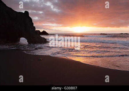 Zamora Strand bei Sonnenuntergang (Playa De La Zamora) in der Nähe von Fuencaliente, UNESCO-Biosphärenreservat La Palma, Kanarische Inseln, Spanien Stockfoto