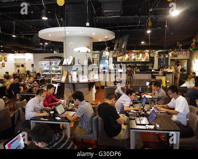 Chinesische Unternehmer in einem Coworking Space im Zhongguancun, lokalen Silicon Valley von Peking Stockfoto