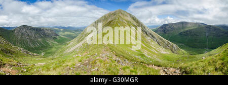 Panorama der Buachaille Etive Mor Blick hinunter in die Täler. Glen Coe, Schottland, Vereinigtes Königreich Stockfoto