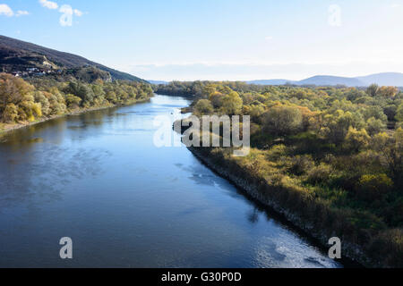 März (March), wie gesehen von Fahrrad Freedom Bridge in Richtung Süden, Österreich, Niederösterreich, Niederösterreich, Donau, Engelha Stockfoto