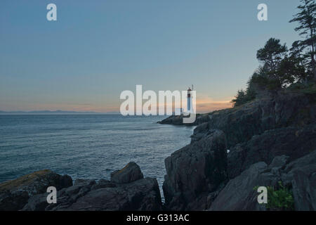 Vollansicht für Sheringham Leuchtturm in Sooke, Vancouver Island Stockfoto