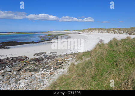 Weißen Sandstrand auf den Monach Inseln in den äußeren Hebriden an einem sonnigen Tag Stockfoto