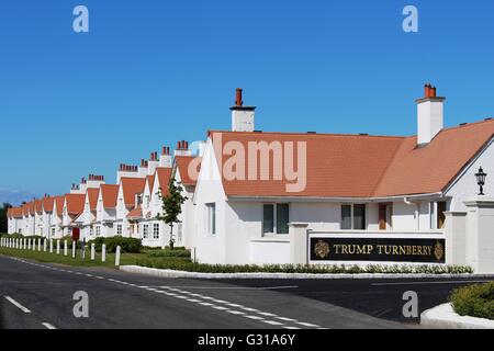 Eingang zum Trump Turnberry Golf und Spa Resort an der Küste von Ayrshire, Schottland im Besitz von Donald Trump Wiedereröffnung im Juni 2016 Stockfoto