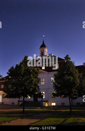 Neustadt (Dosse), Deutschland, Haus Stallmeister des wichtigsten Brandenburg und Landgestuets in der Nacht Stockfoto