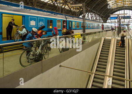 Prag, Tschechische Republik, die Bahn Ceske Drahy in Prag Hauptbahnhof Stockfoto