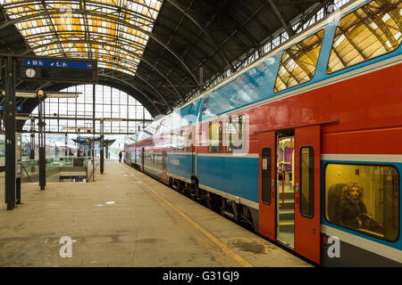 Prag, Tschechische Republik, die Bahn Ceske Drahy in Prag Hauptbahnhof Stockfoto