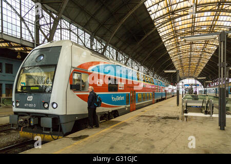 Prag, Tschechische Republik, die Bahn Ceske Drahy in Prag Hauptbahnhof Stockfoto
