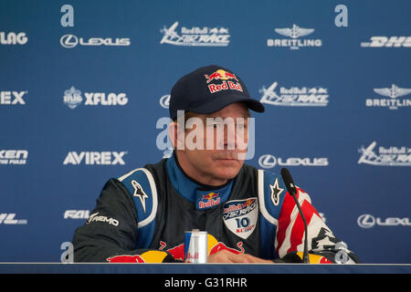 2016/06/05 gemacht Chiba, der Red Bull Air Race World Championship 2016 der 3. Haltestelle in Chiba, Japan. 3. Kirby Chambliss USA (Fotos von Michael Steinebach/AFLO) Stockfoto