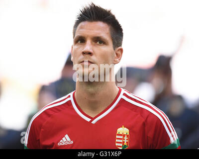 Gelsenkirchen, Deutschland. 4. Juni 2016. Ungarns Richard Guzmics vor der internationalen Fußball-freundlich-match zwischen Deutschland und Ungarn in der Veltins Arena in Gelsenkirchen, Deutschland, 4. Juni 2016. Foto: MARIUS BECKER/Dpa/Alamy Live News Stockfoto