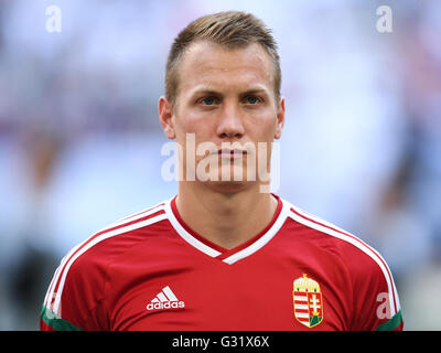 Gelsenkirchen, Deutschland. 4. Juni 2016. Ungarns Adam Lang vor der internationalen Fußball-freundlich-match zwischen Deutschland und Ungarn in der Veltins Arena in Gelsenkirchen, Deutschland, 4. Juni 2016. Foto: MARIUS BECKER/Dpa/Alamy Live News Stockfoto