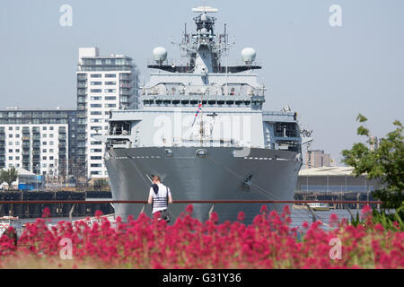 HMS Bulwark abgebildet in Greenwich in London im Jahr 2016 Stockfoto